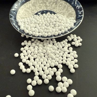 白炭黑球狀